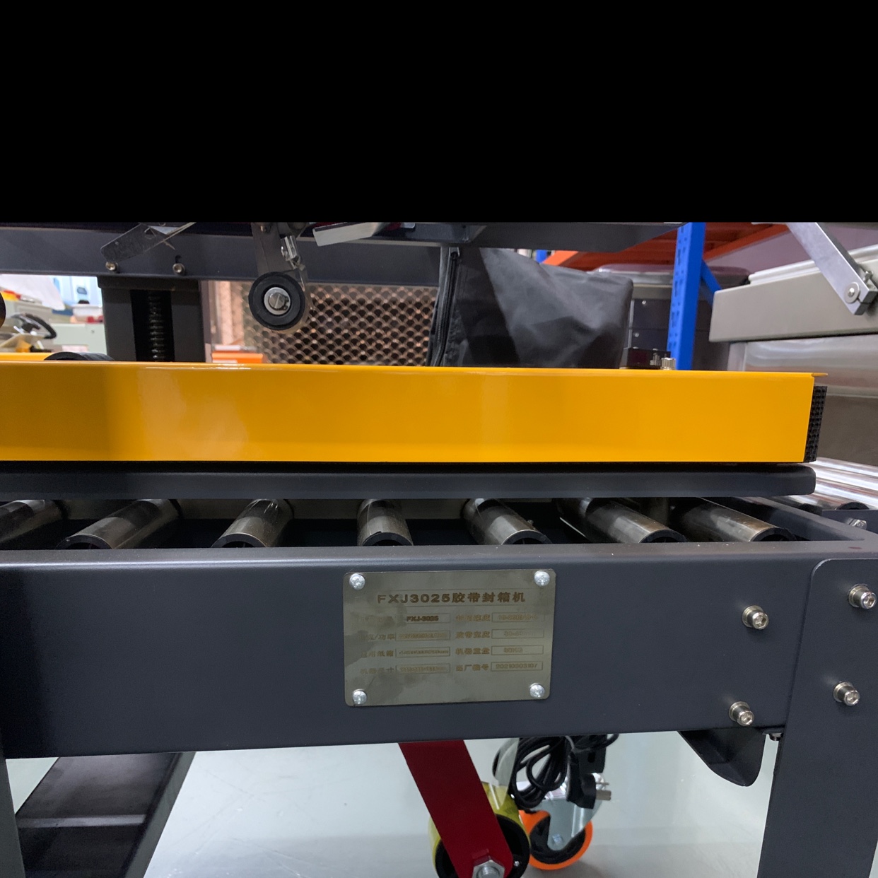 FXJ3025 Tape Sealing Machine details Picture