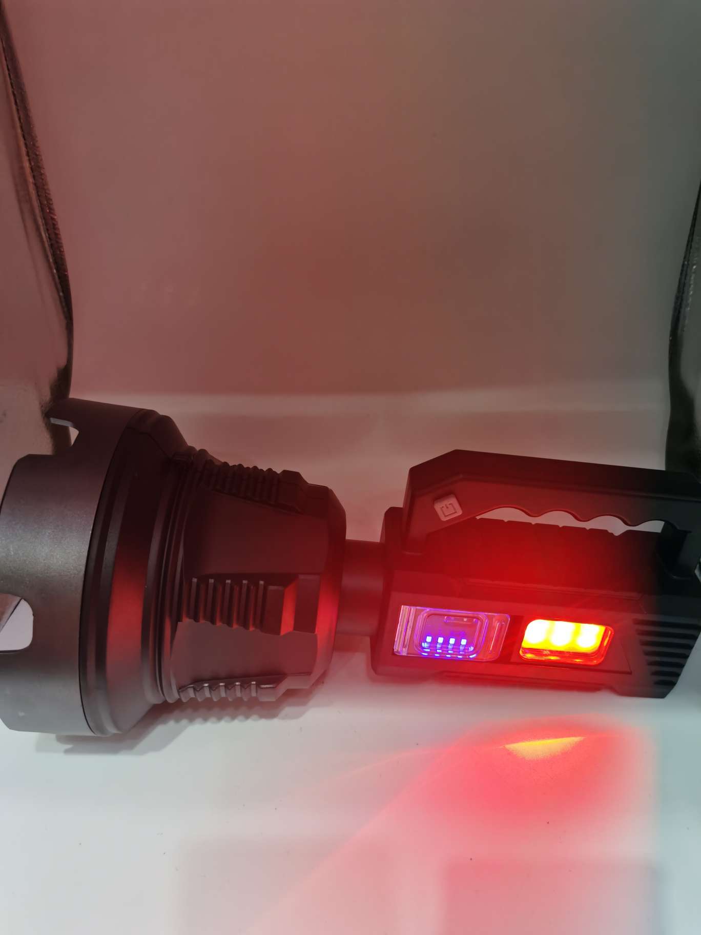 TD-999 USB Strong Light Portable Lamp Item Picture