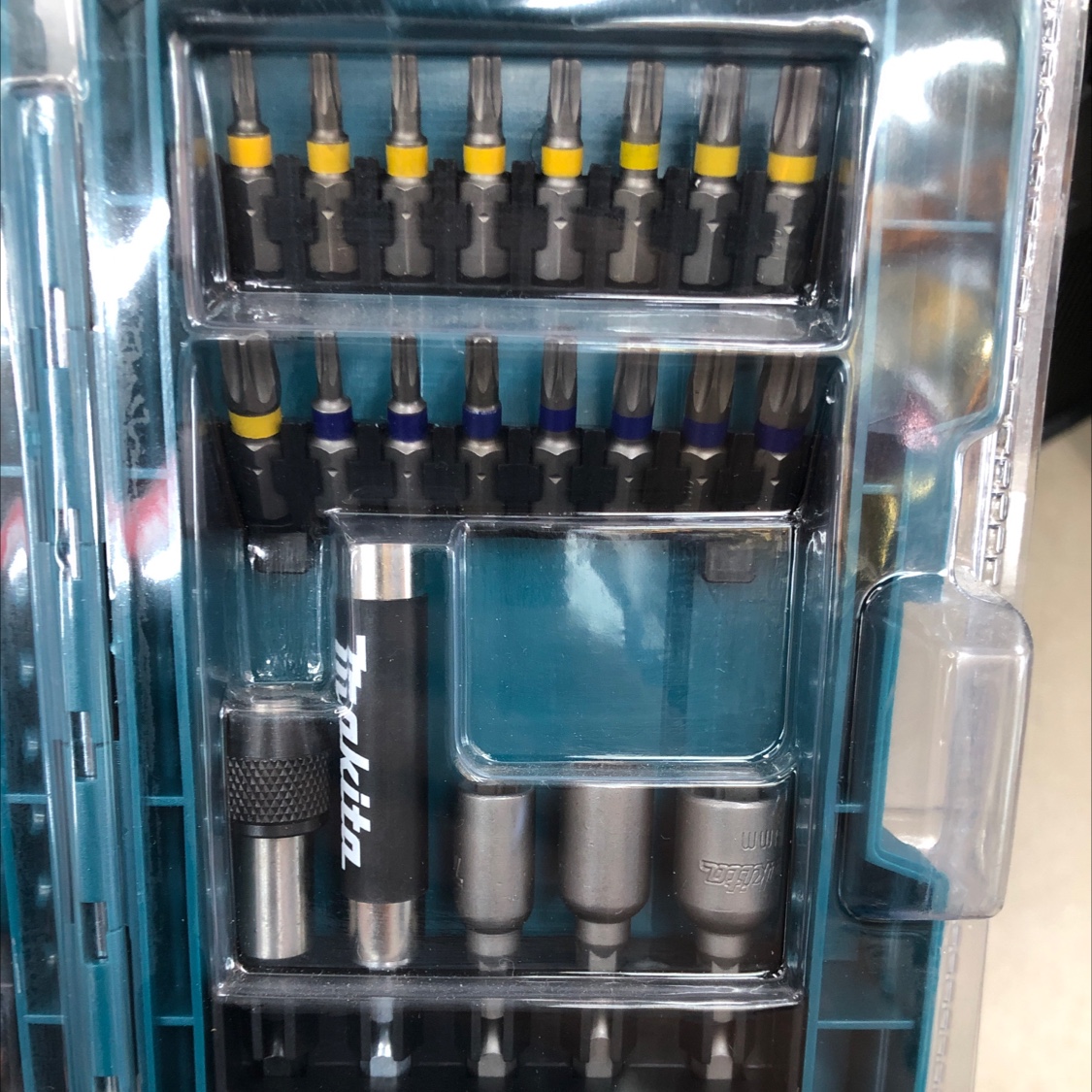 Genuine Makita batch head sleeve set detail image 2