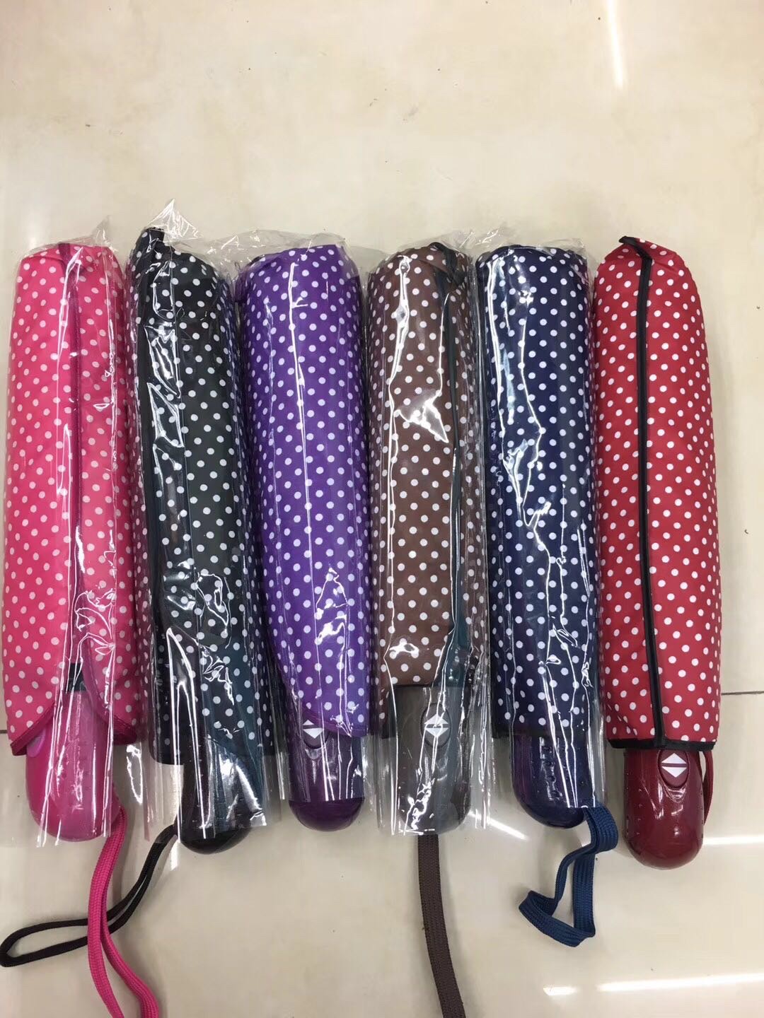 Three Fold Small Dot Automatic details Picture