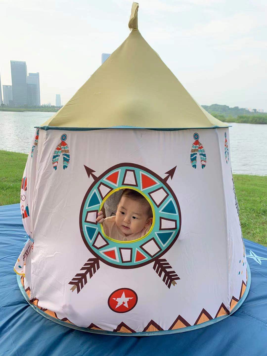 Children's indoor Indian tent detail image 8