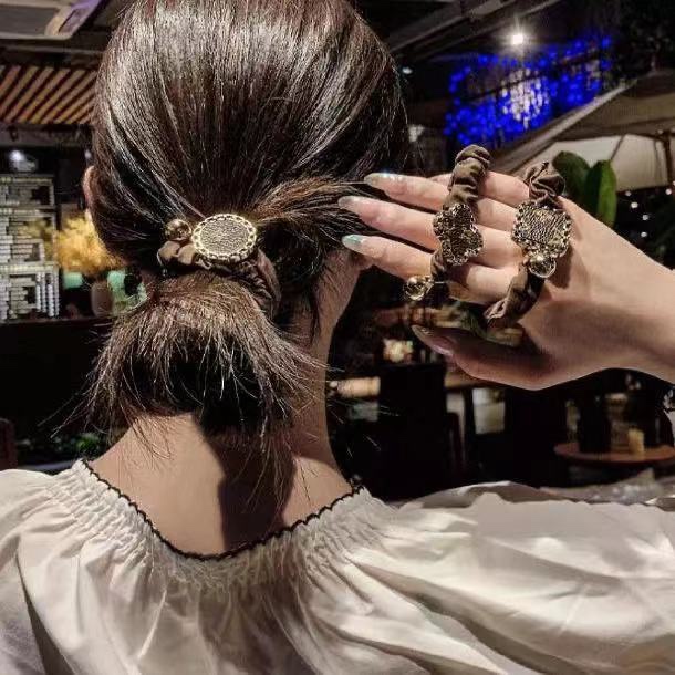 Large Hair Circle South Korean Net Red 2023 Temperament Tie Rope Female Simple Ball Hair Circle Hair Accessories 0901