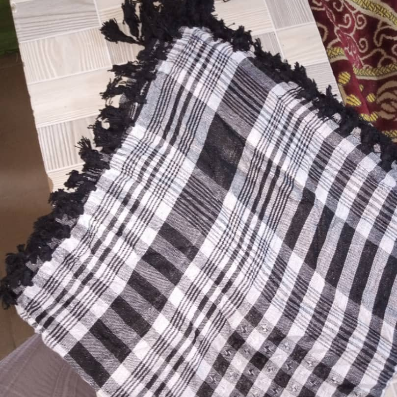 Retro Elegant Style Headscarf Display