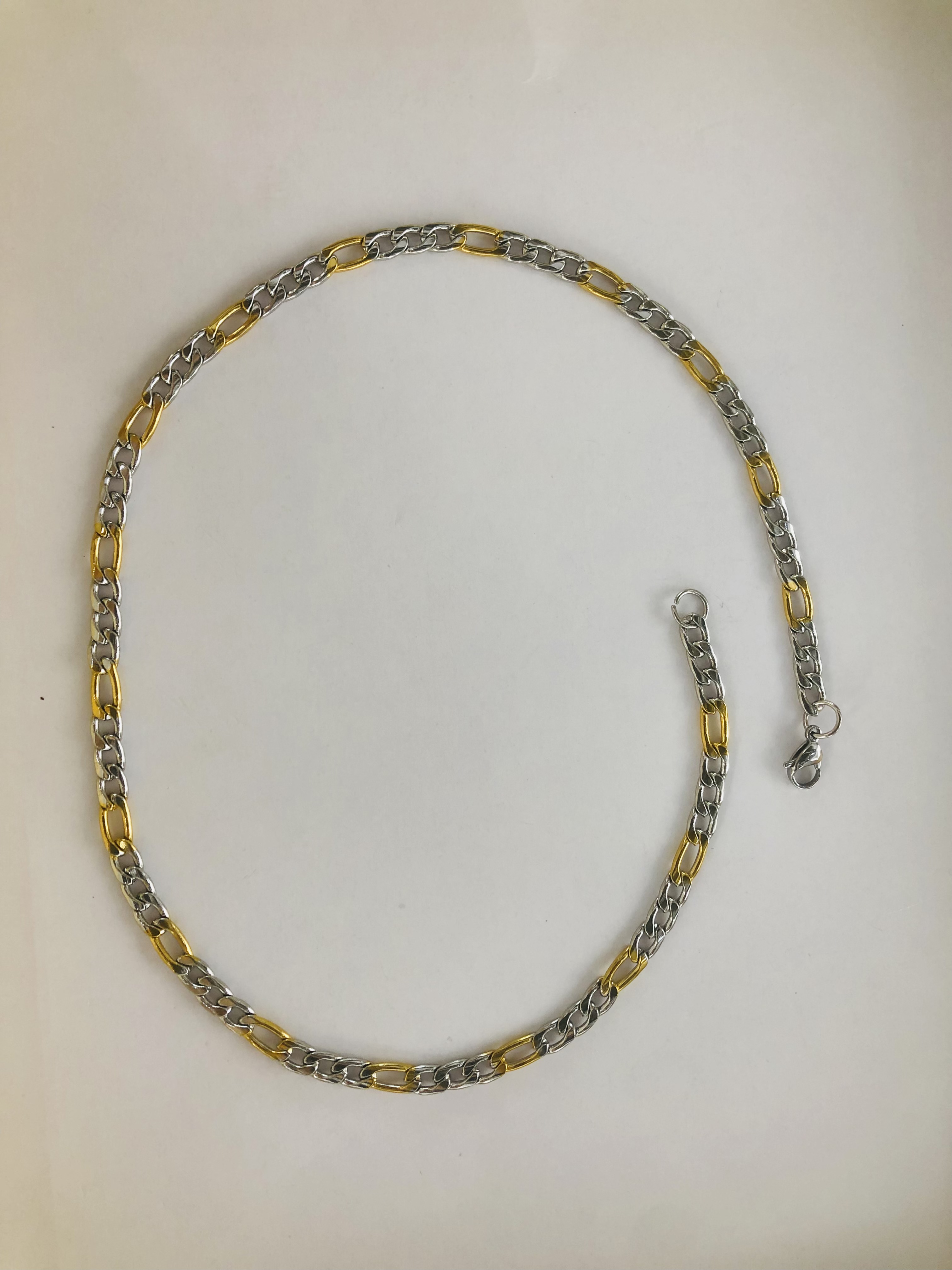 1.6NK(3:1) interlaced gold stainless steel necklace Application Scenario