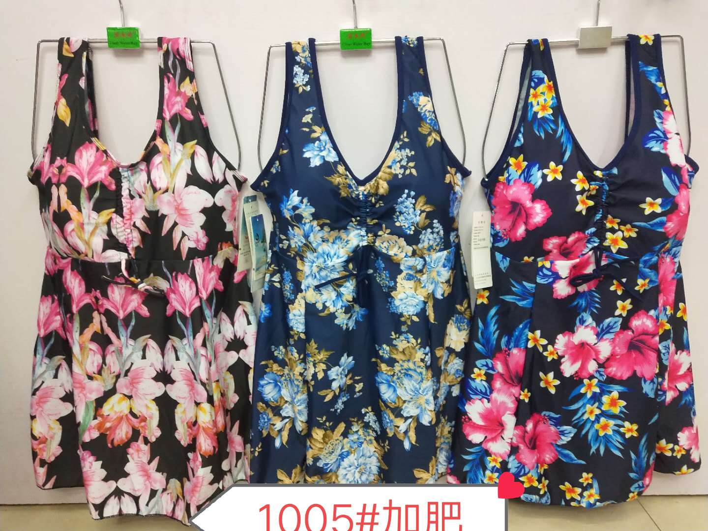Fatten up and enlarge the one-piece swimsuit Specification image