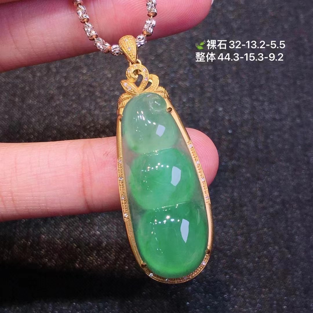 Jade pendant