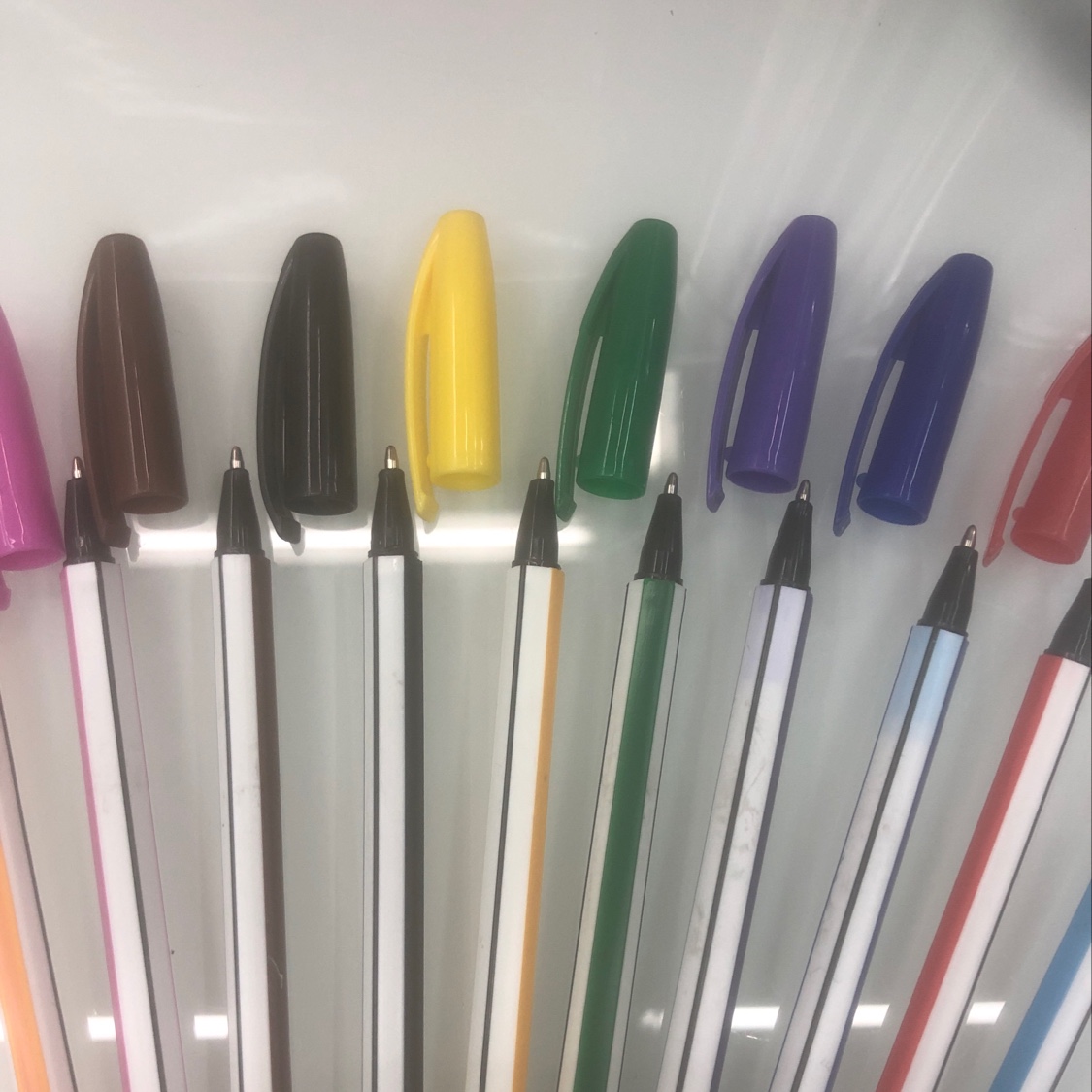 563-10 bags of colored ballpoint pens Specification image