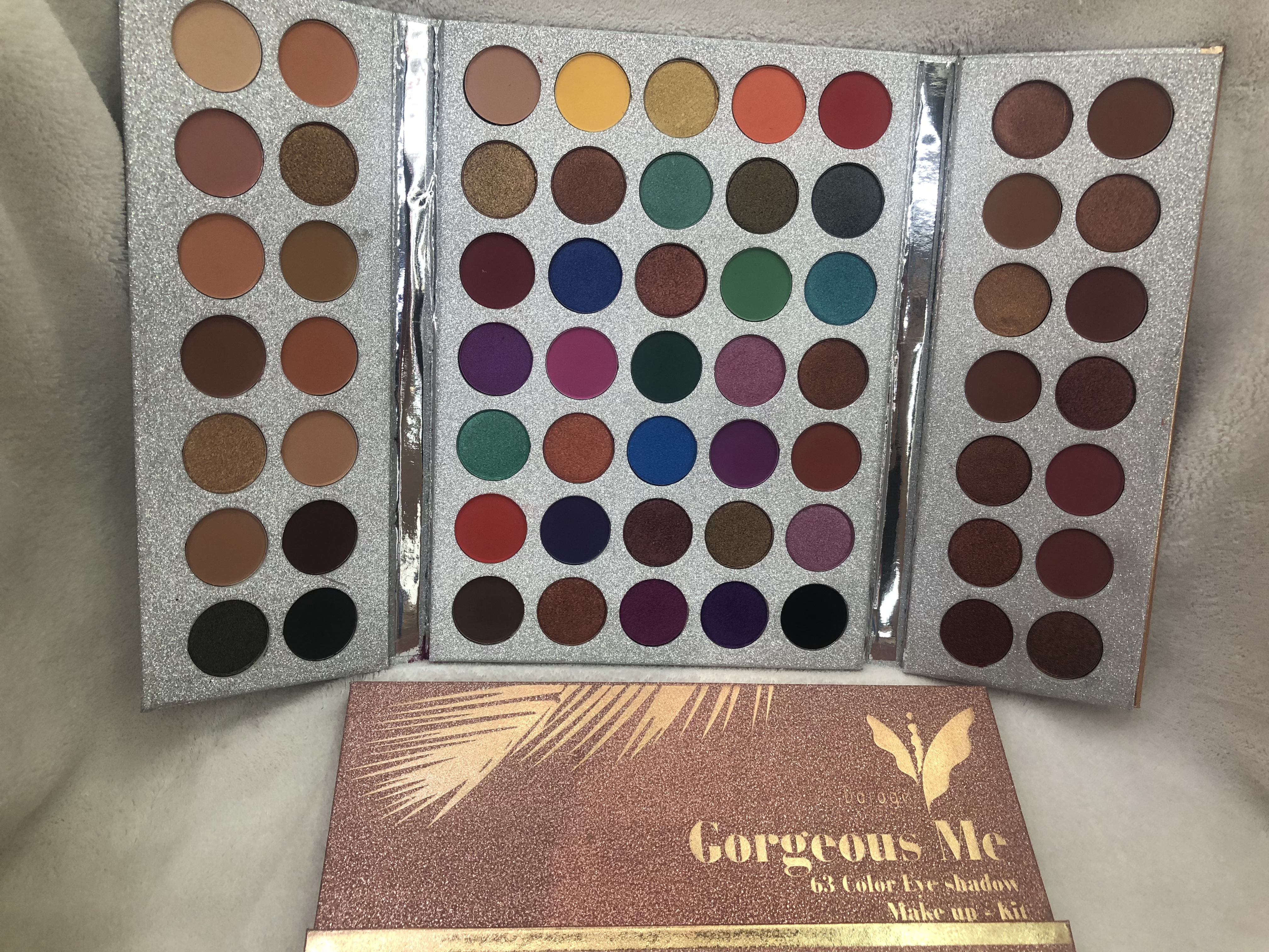 Dg63 Color Eyeshadow Gold Box Matte Bright Ground Color Smoky Eye European And American Makeup Tray Specification drawing