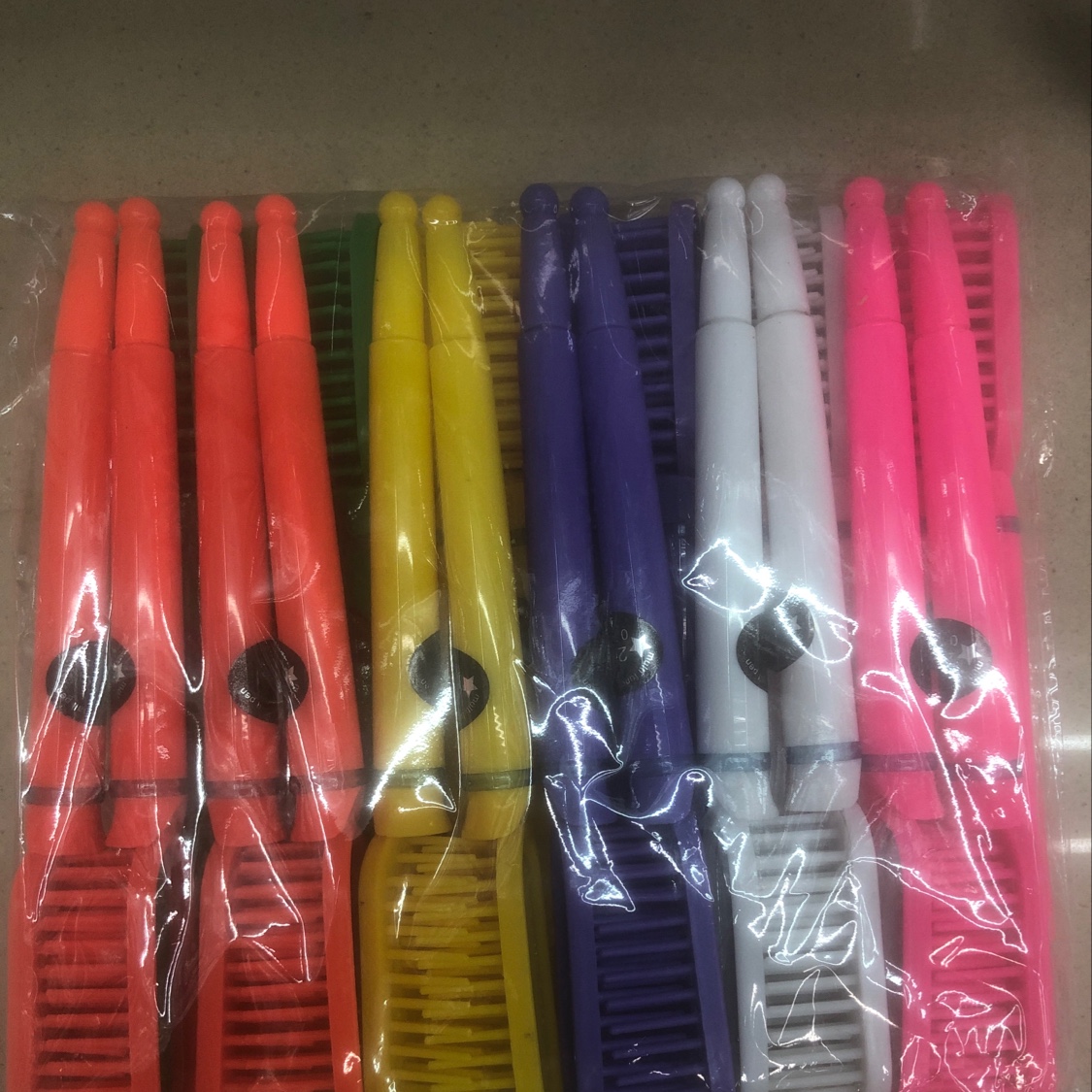 Comb pen with mirror