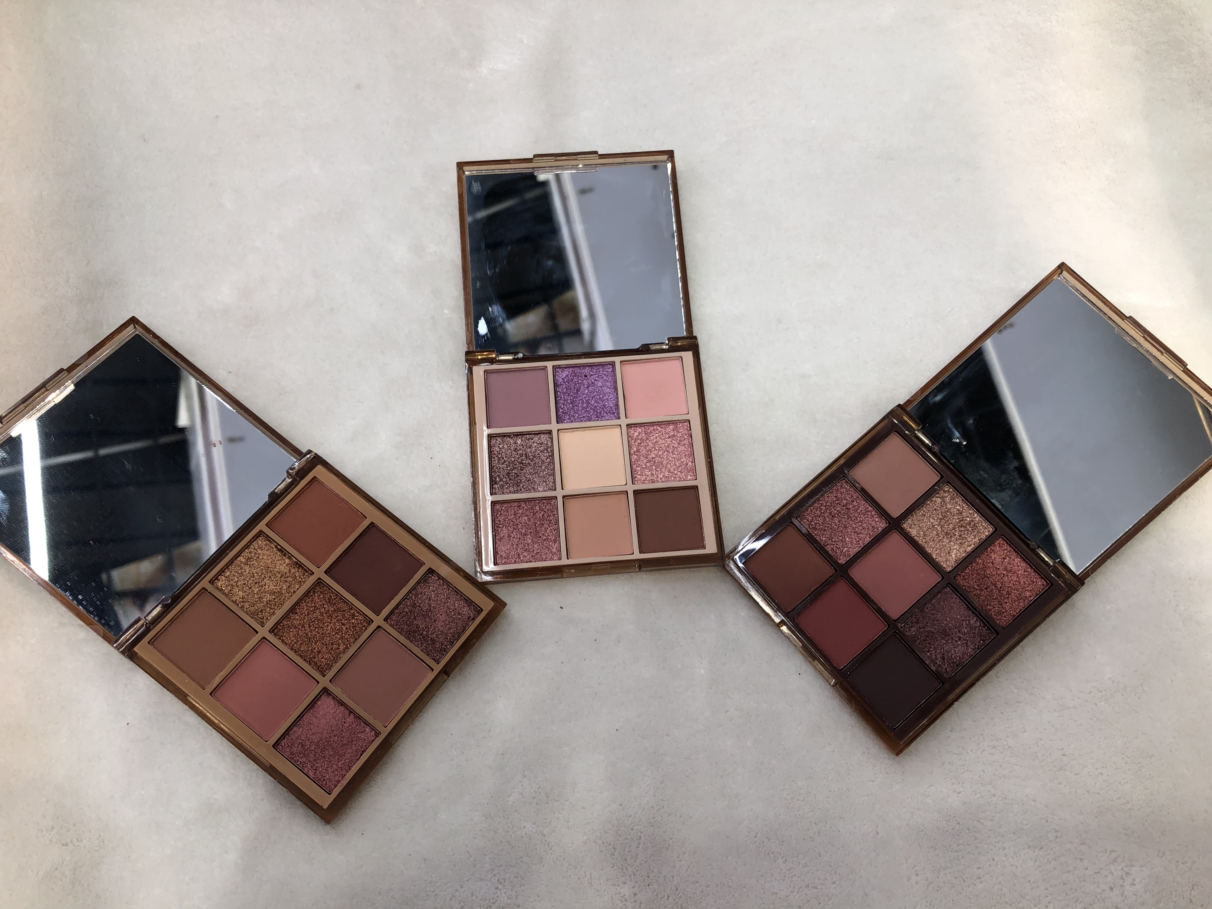 At001 9 Color Eyeshadow Tray Soft Pearlescent Matte Fine Shimmer Earth Color Parity Nine Court Lattice Caramel Eyeshadow Wholesale Specification drawing