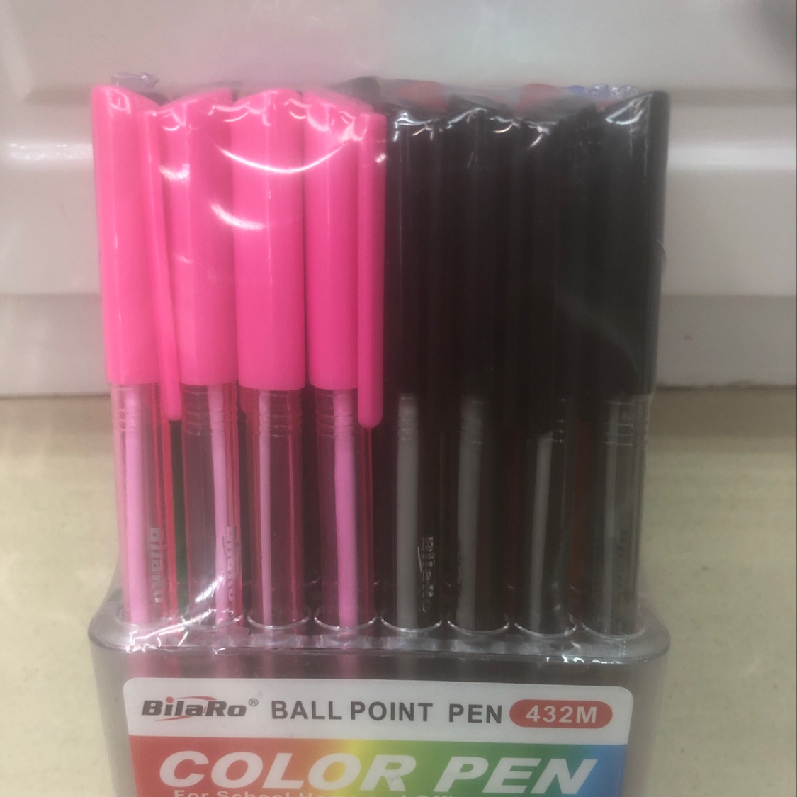 607-48 cylindrical colored ballpoint pens