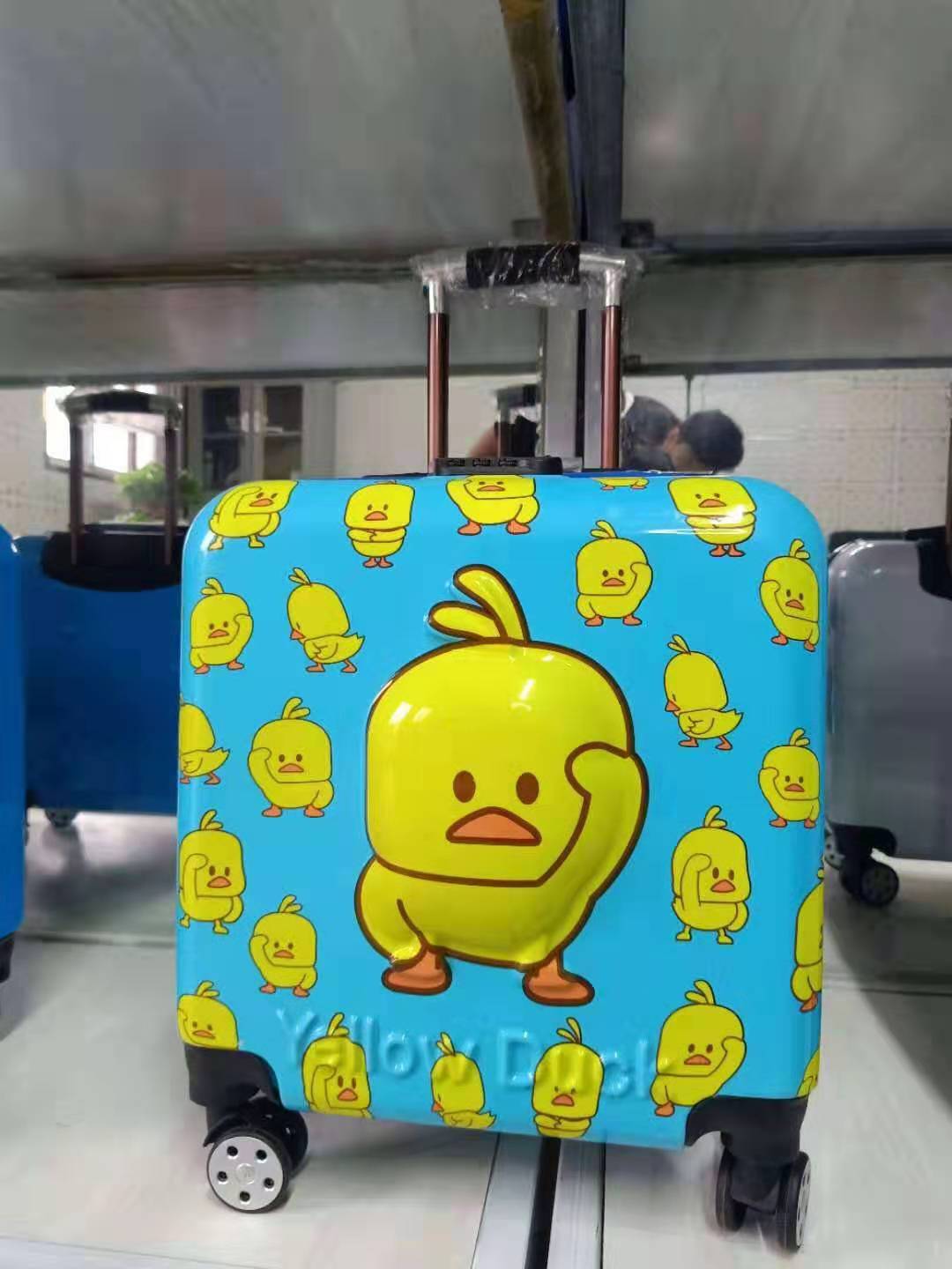 pc儿童拉杆箱产品图