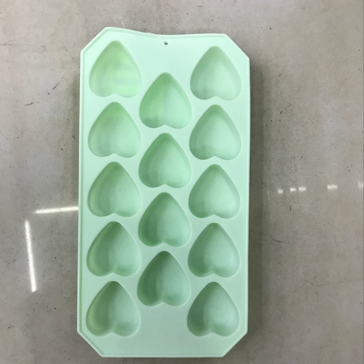 Silicone heart-shaped ice cube tray