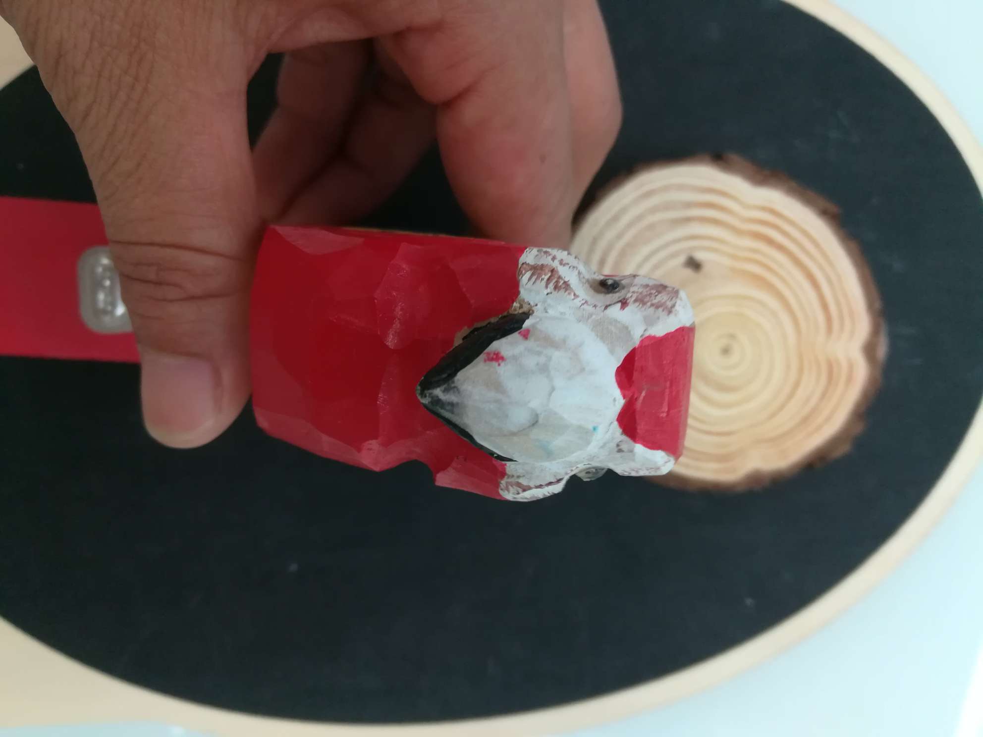 纯手工创意复古木头雕刻仿真红鹦鹉工艺礼品订书机详情图3