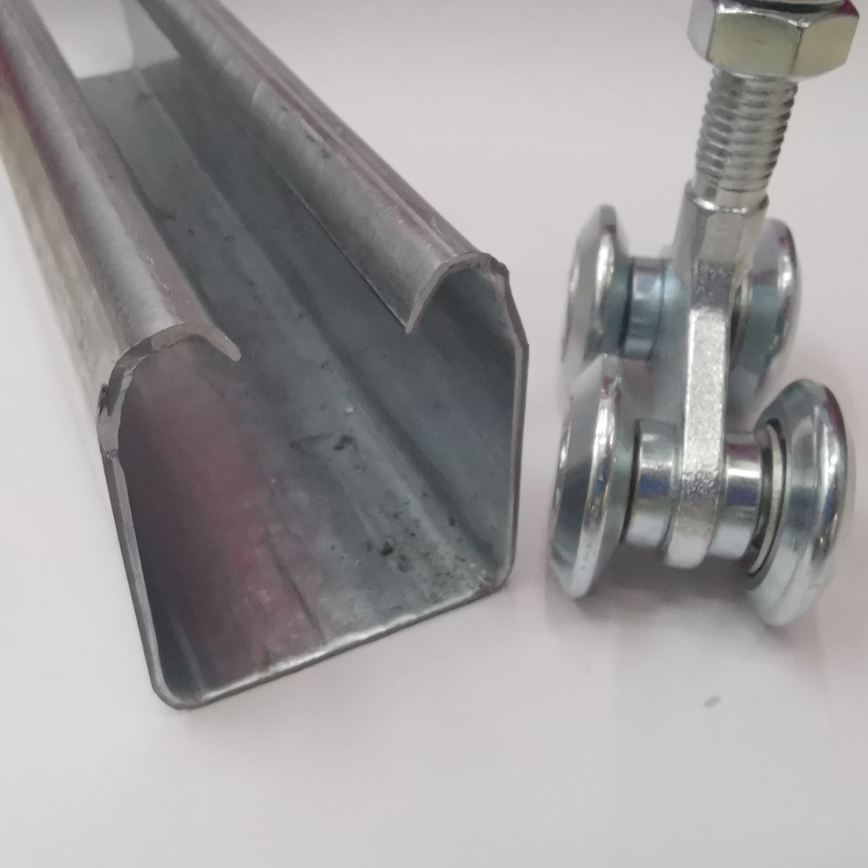 Heavy duty sliding door pulley rail industrial door lifting rail Slide rail sliding door rail iron pulley rail details Picture