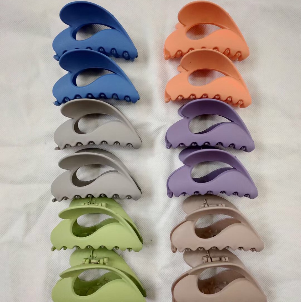 Adult hair accessory medium-sized hair clip 42