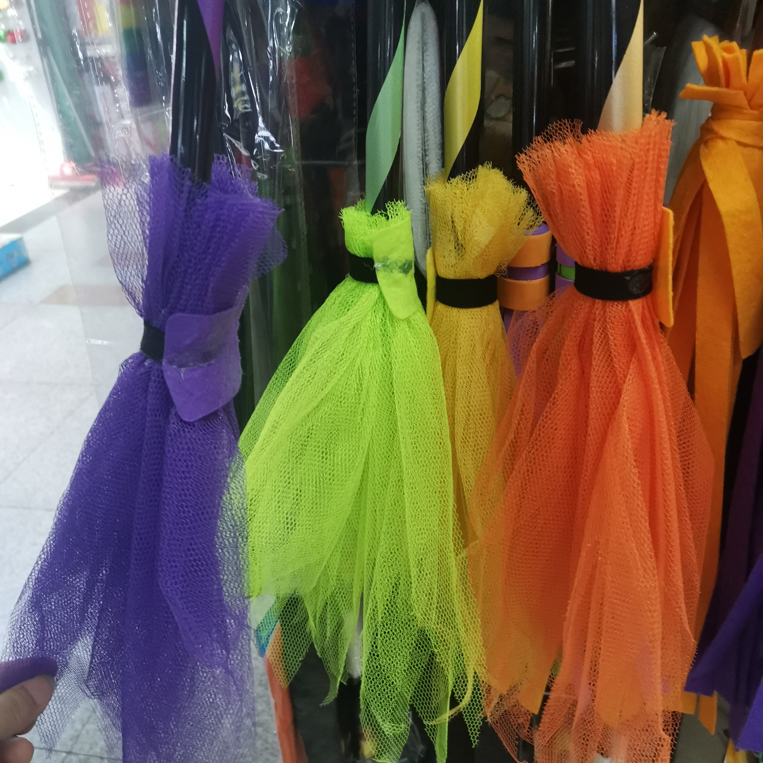 扫把  多色混装万圣节用品流行趋势PARTY采购商热门新品