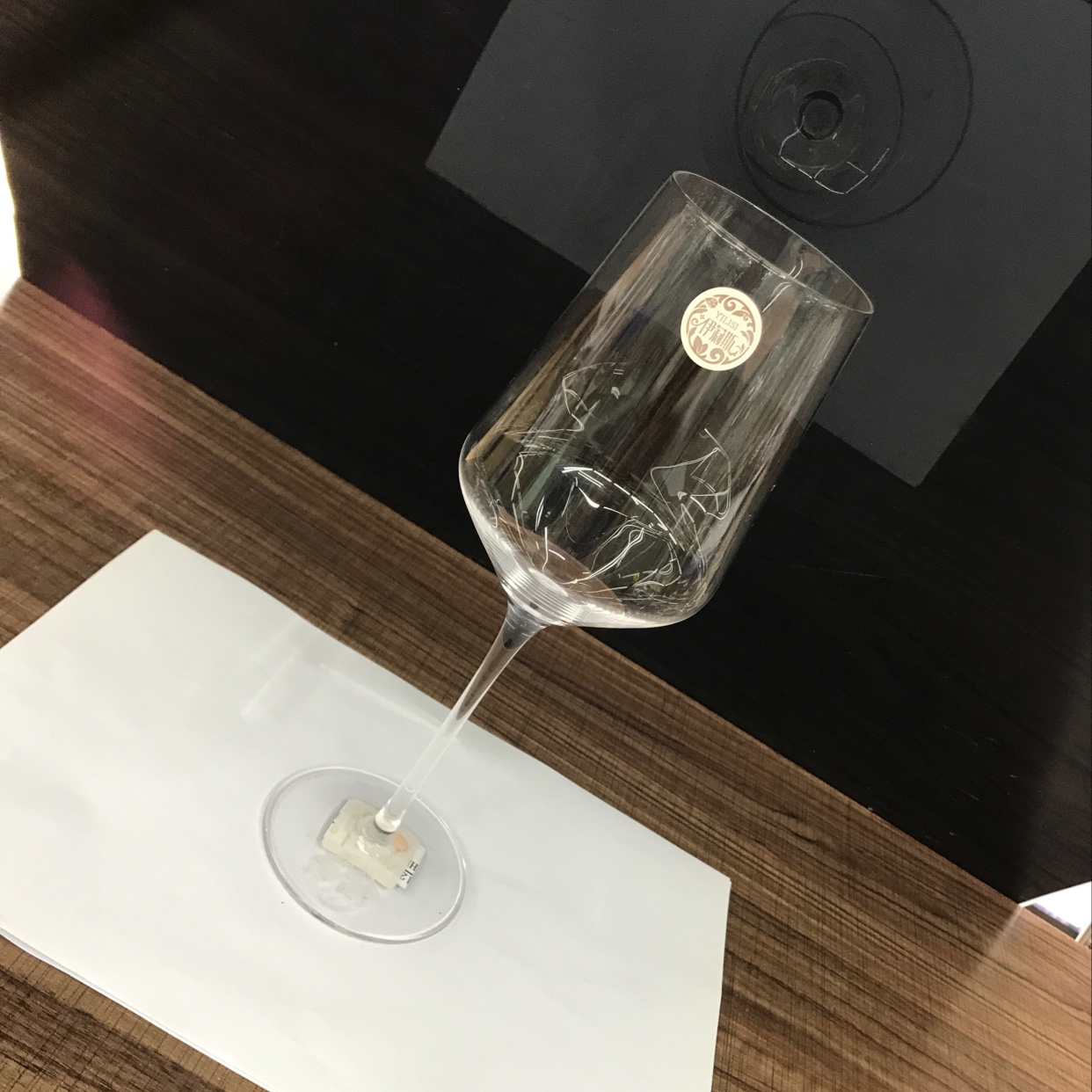 Factory direct sales of high-end crystal cups, high-end wine glasses, high-end gift boxes 007/C Application Scenario