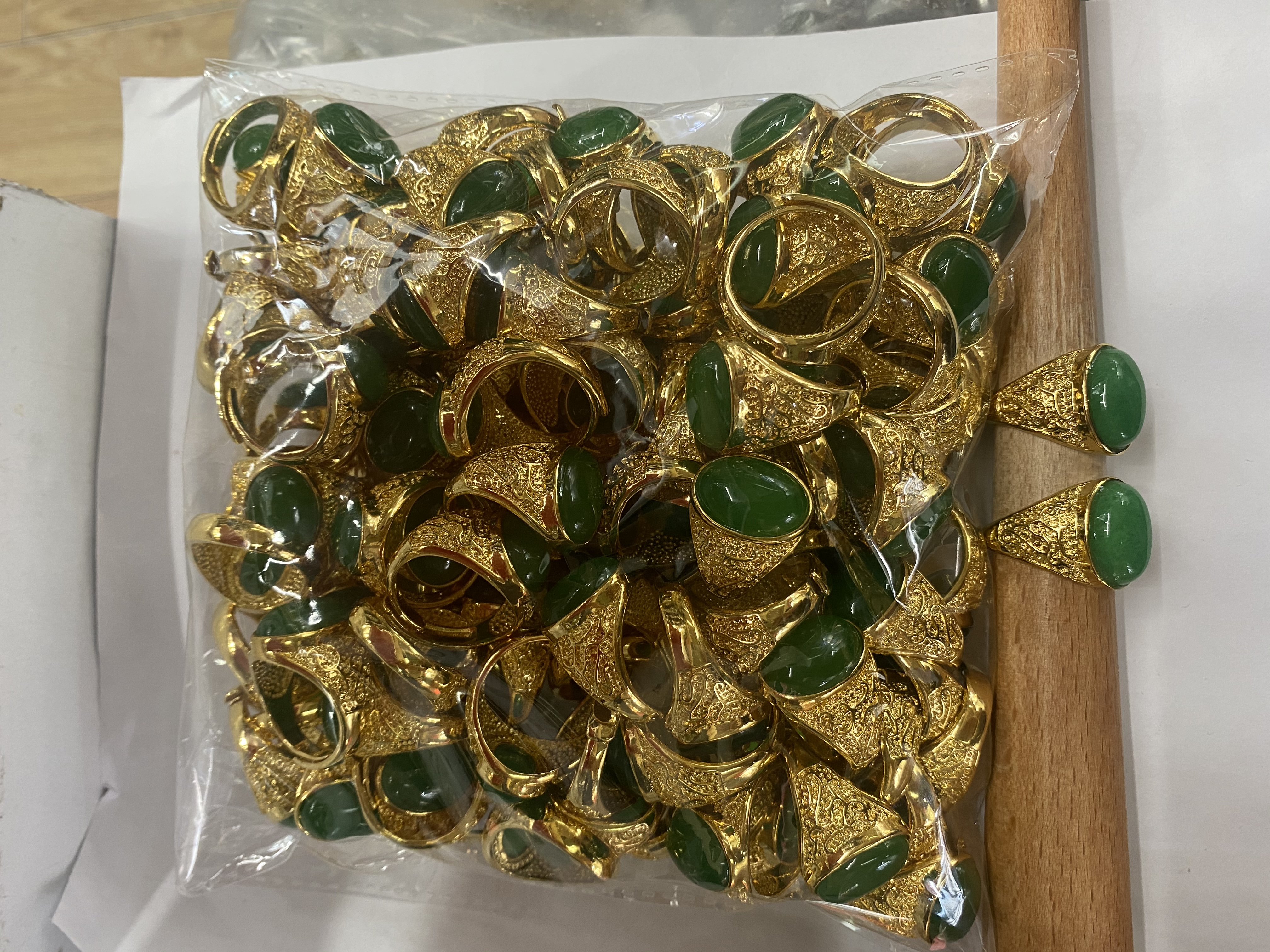 Electric 24K gold green Malay jade ring for men details Picture