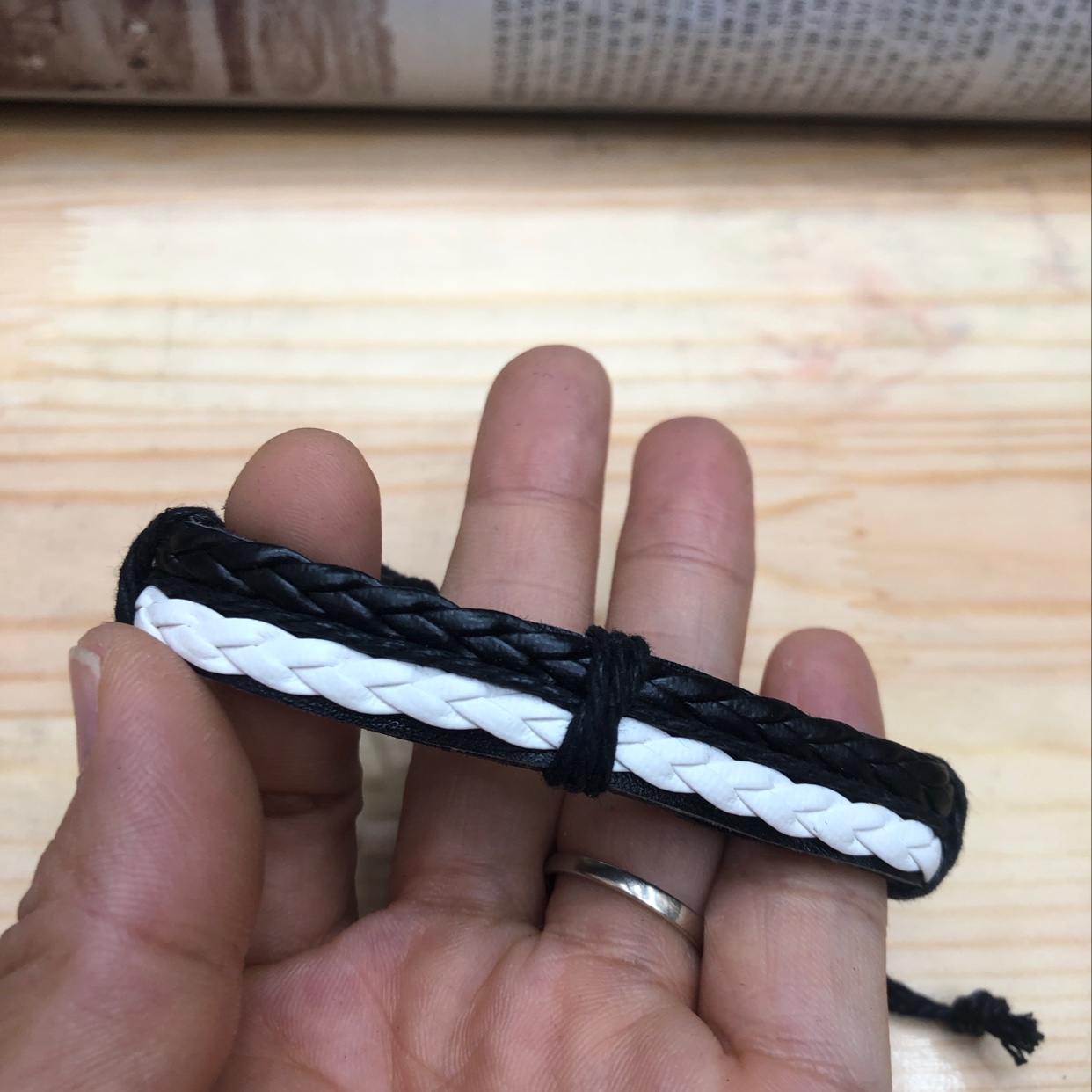 White And Black Hands Ripple details Picture