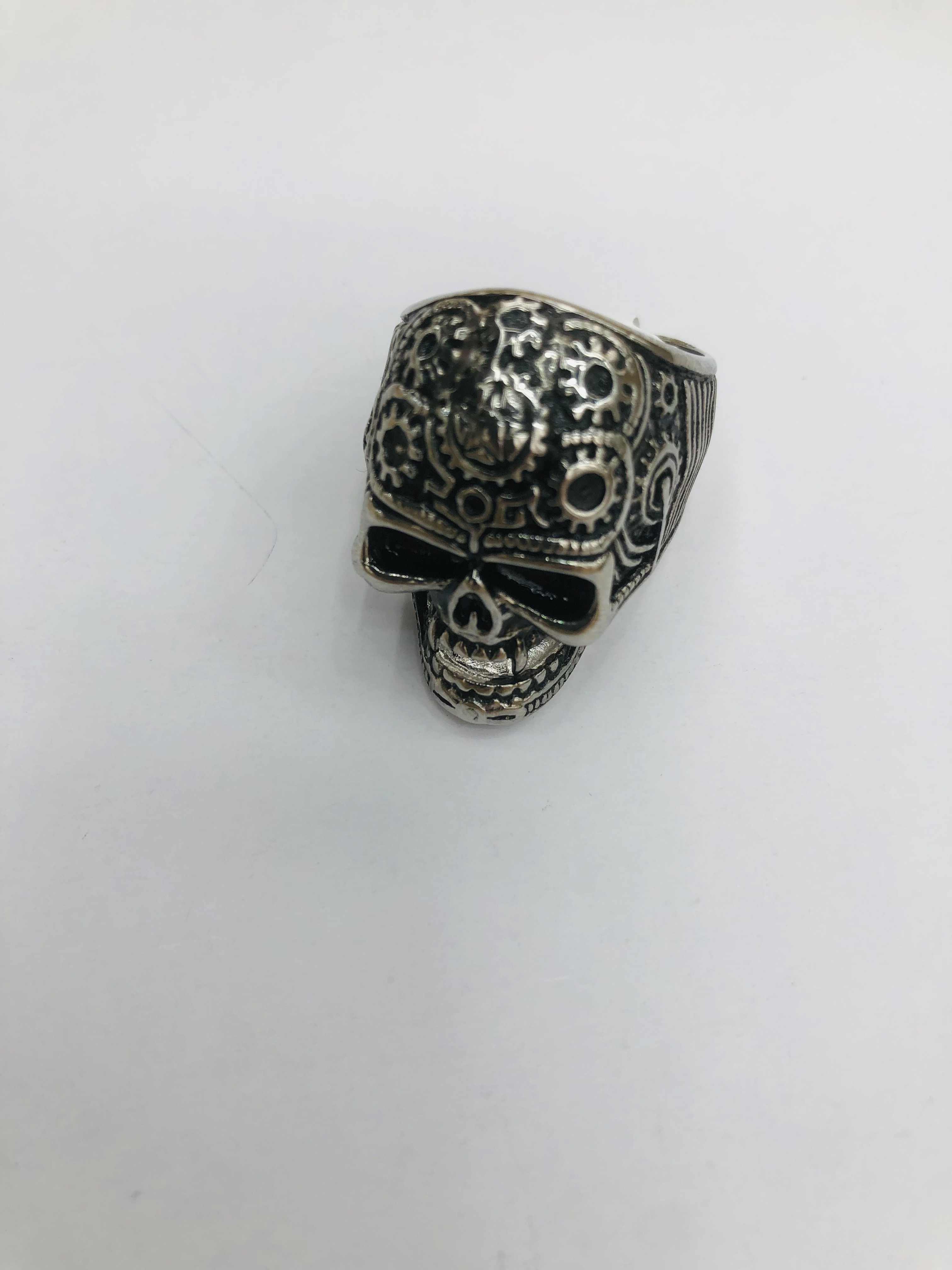 A stainless steel ring for men with a skull details Picture