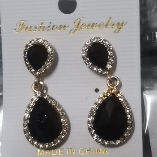 网络流行新型爆款耳环