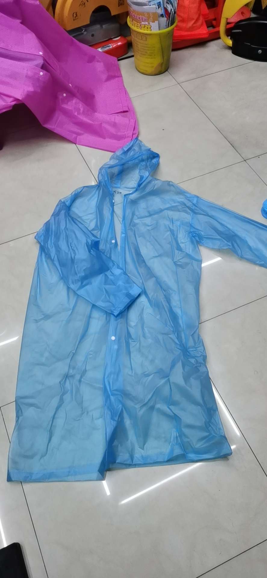 PVC 雨衣，一次性雨衣，开扣雨衣详情图2