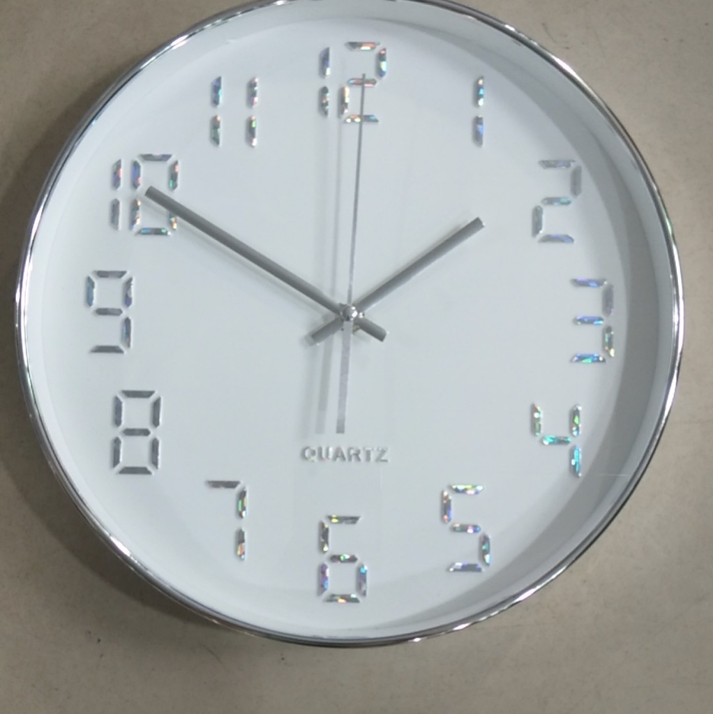 义乌建新钟表厂家直销30公分圆形3D新款烫字工艺精美挂钟