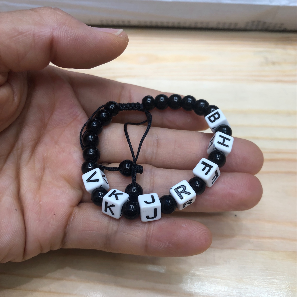 Alphabet Bead Bracelet details Picture
