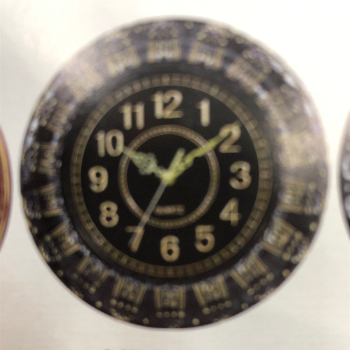 2038H Wall clock thumbnail
