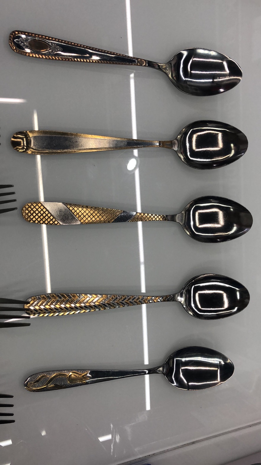 ماكينة مطلية بالذهب من الفولاذ غير القابل للصدأ مبشكة 6PCS Item Picture