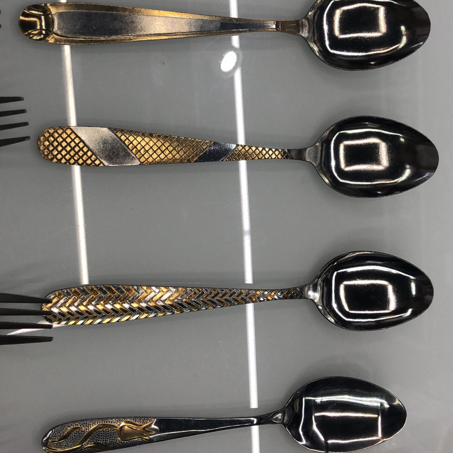 ماكينة مطلية بالذهب من الفولاذ غير القابل للصدأ مبشكة 6PCS