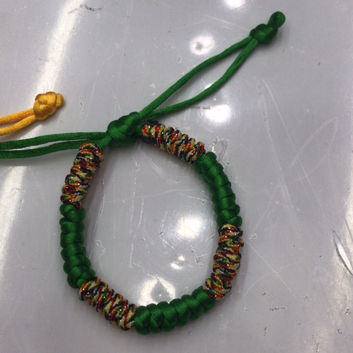 Floral green spacer bracelet