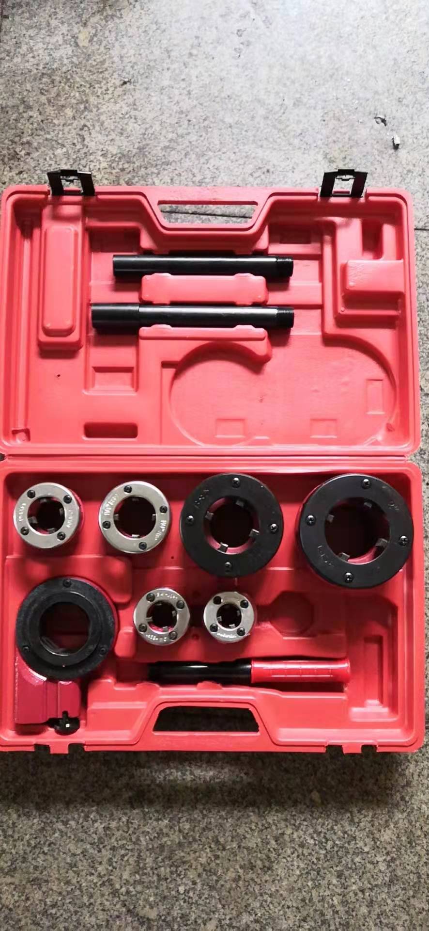 Pipe hinge plate Pipe hinge tap thread wrench frame wire filing locomotive wire machine Pipe tool assembly tool Steel pipe plastic pipe wire turning locomotive wire head wire fastening tool Pipe hinge plate pipe die details Picture