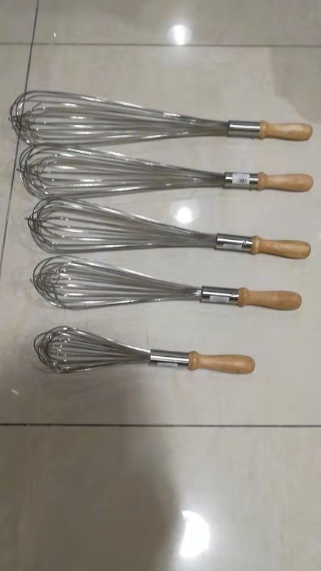 12-inch oak handle egg beater detail image 2