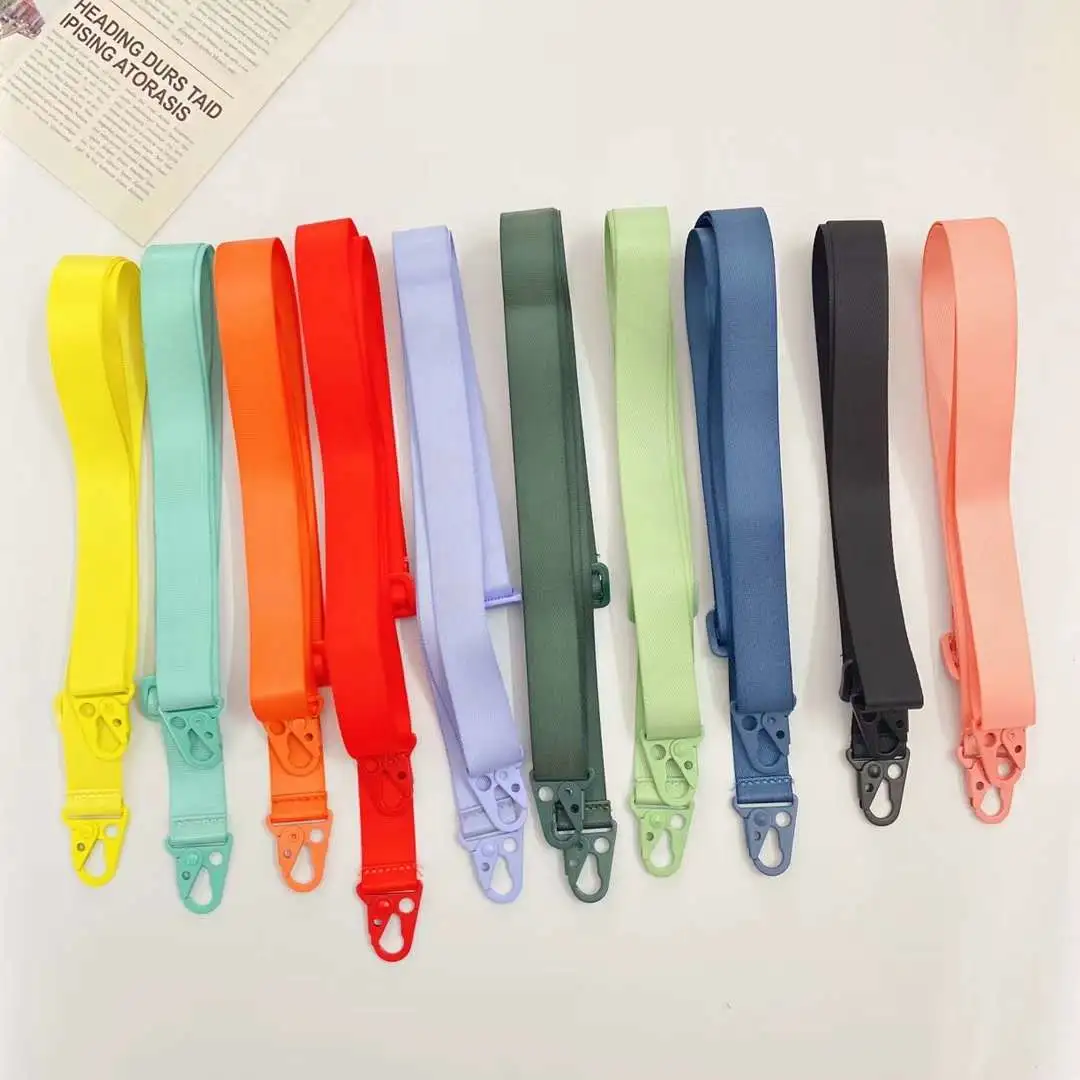 All-purpose mobile phone lanyard with eagle-beak buckle lanyard detail image 3