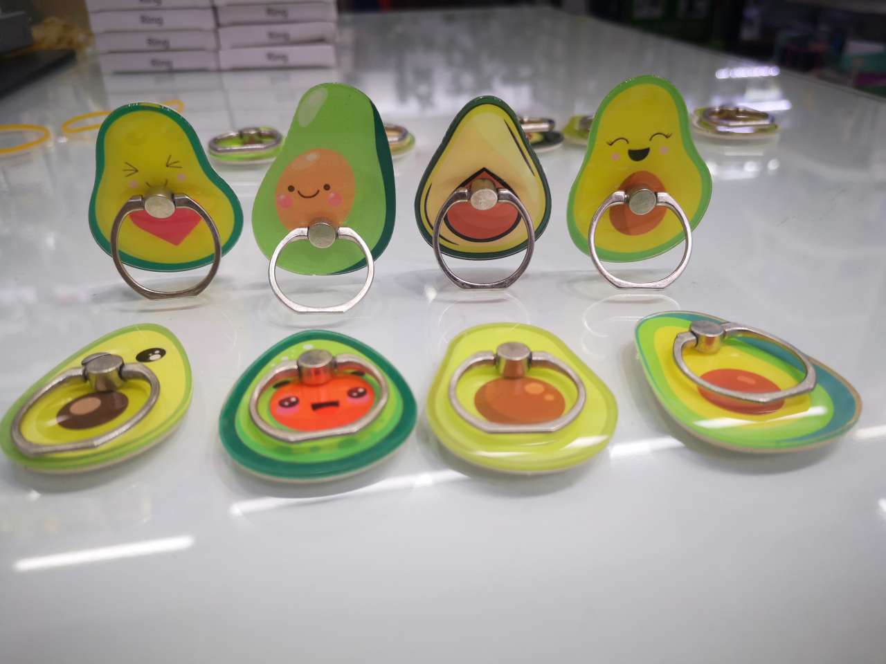牛油果指环扣 手机小支架详情9