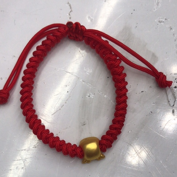 A small animal bracelet