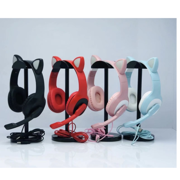 Headphones with seven colored lights