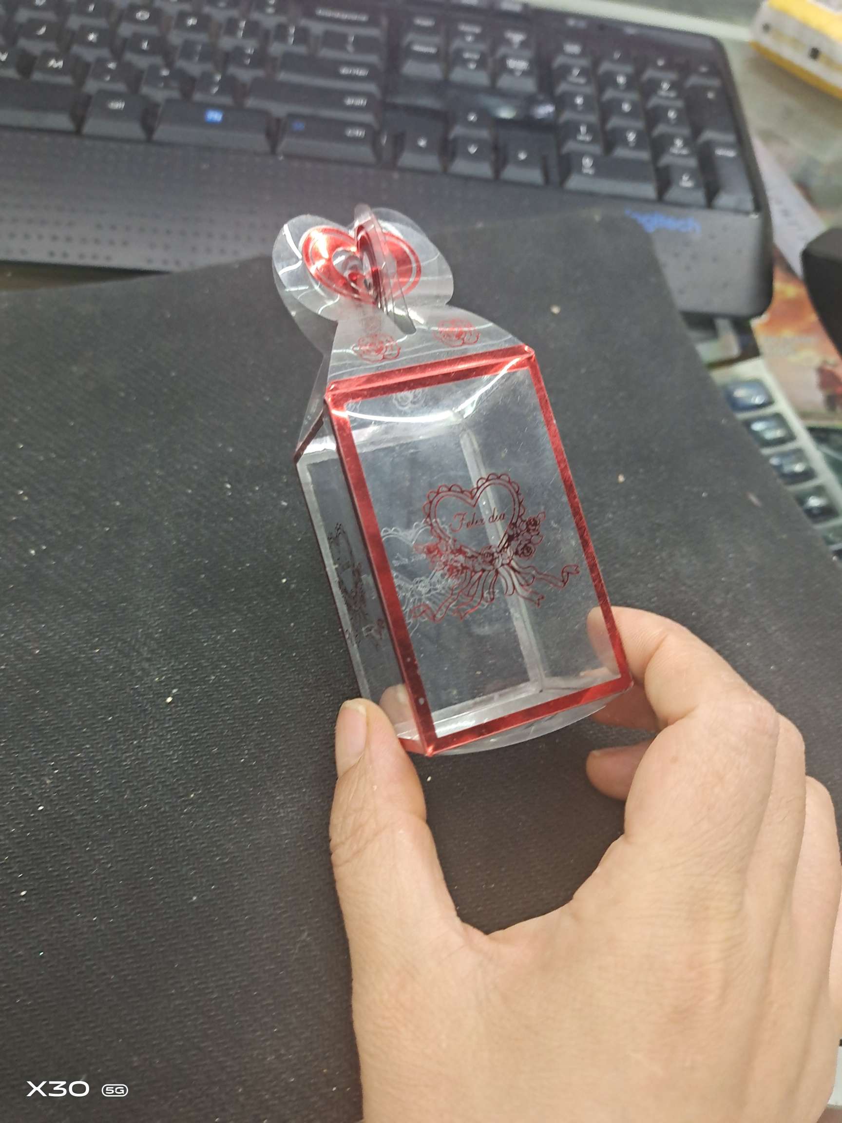 pⅤC烫金盒细节图