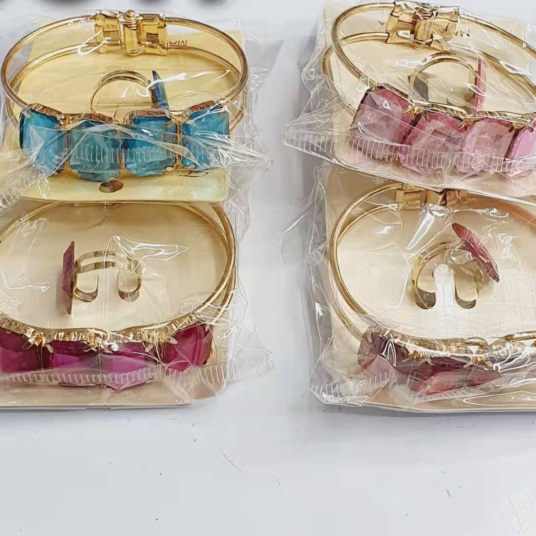 Acrylic Bracelet Fashion Rectangular Explosive Gem Itodian 0111