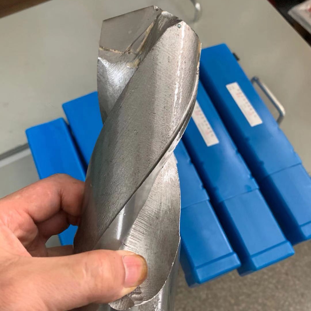 厂家直销品质优良镶合金麻花钻，镶合金锥柄钻。白底实物图