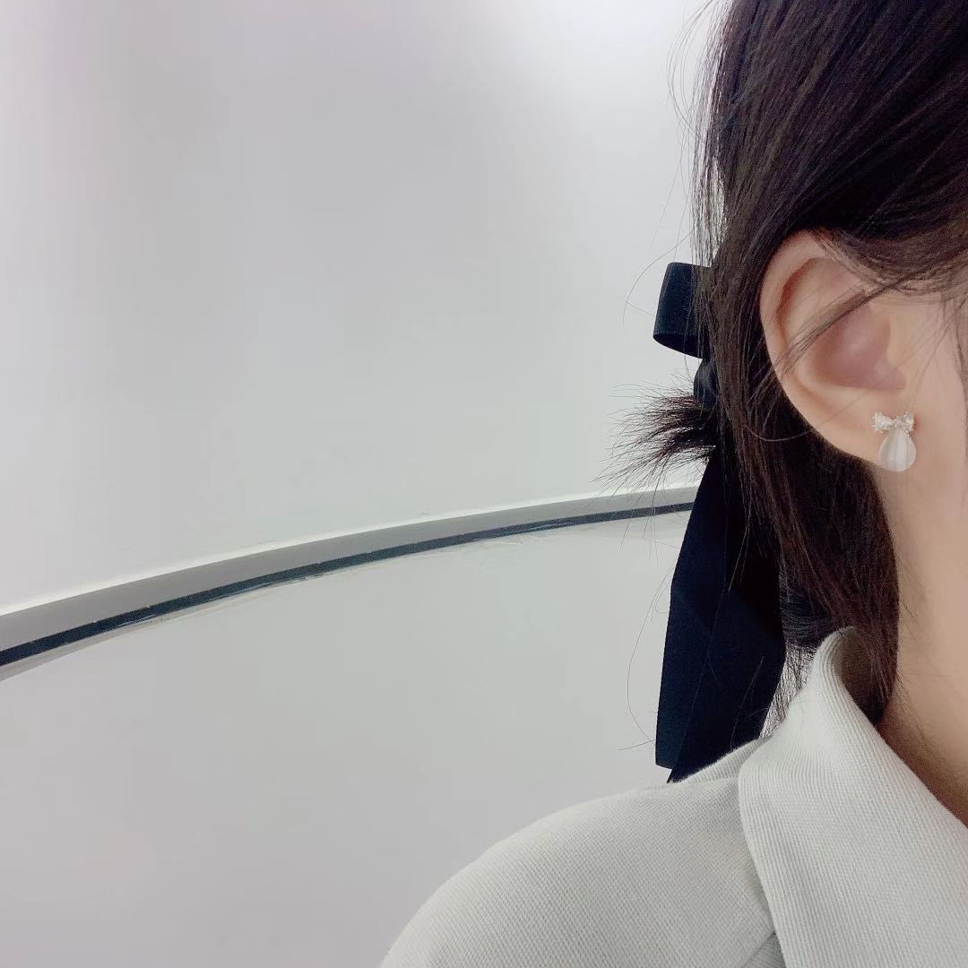 Zircon bow 🎈 cat eye earrings thumbnail