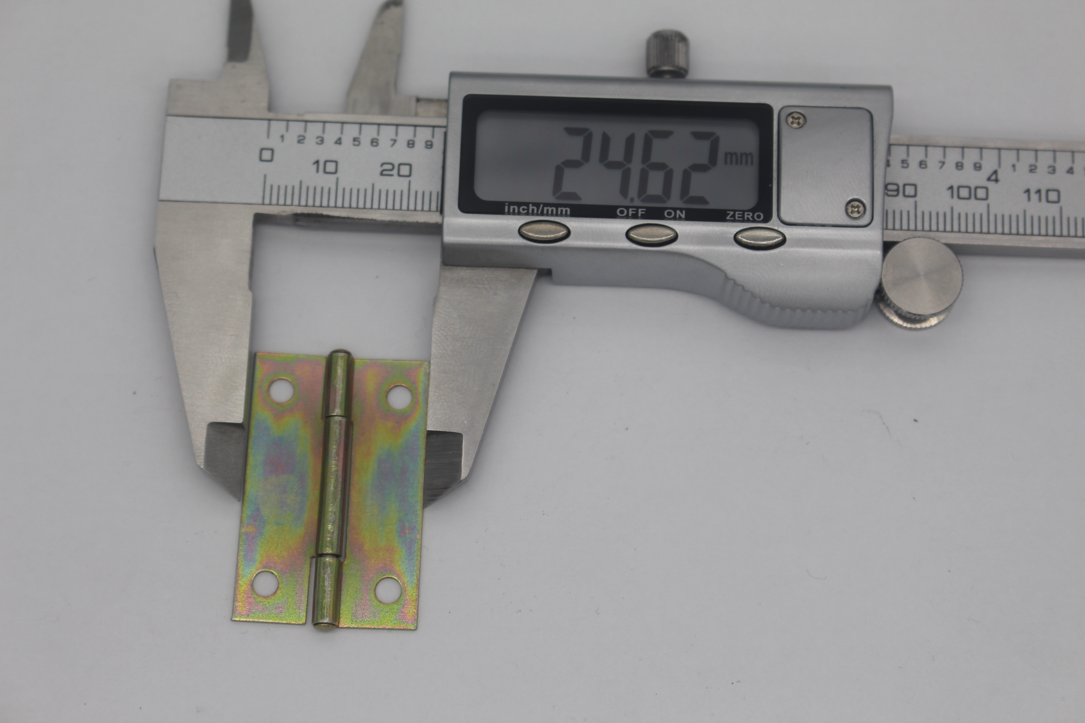 38mm hinges (color)400 pieces per pack, available in stock Application Scenario