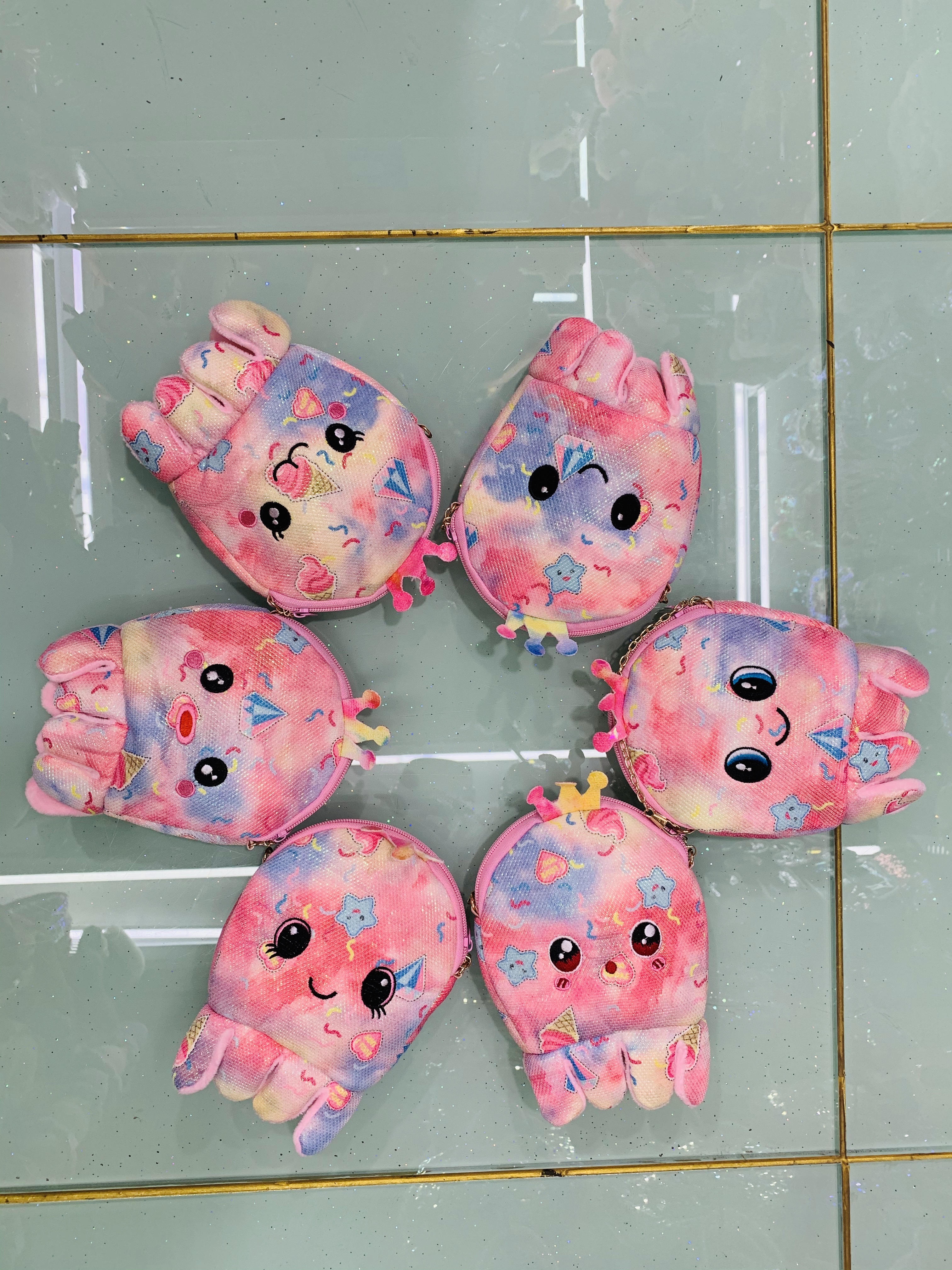 New plush and cute printed shoulder bag, plush cartoon little octopus shoulder bag, children's shoulder bag details Picture