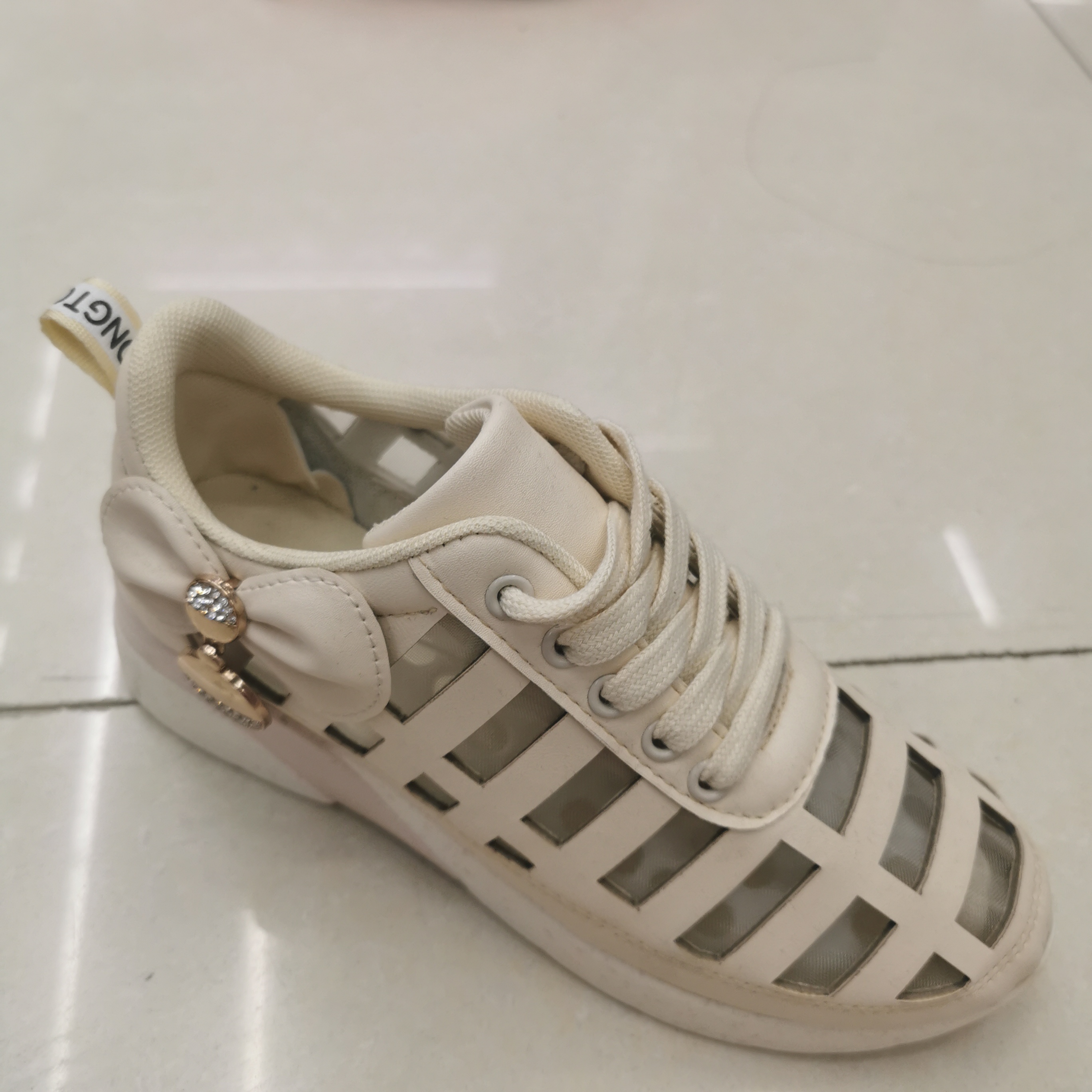 女士单鞋休闲鞋时装鞋7