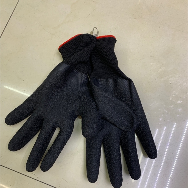 劳保手套，丁腈手套，乳胶手套，黑色起皱产品图