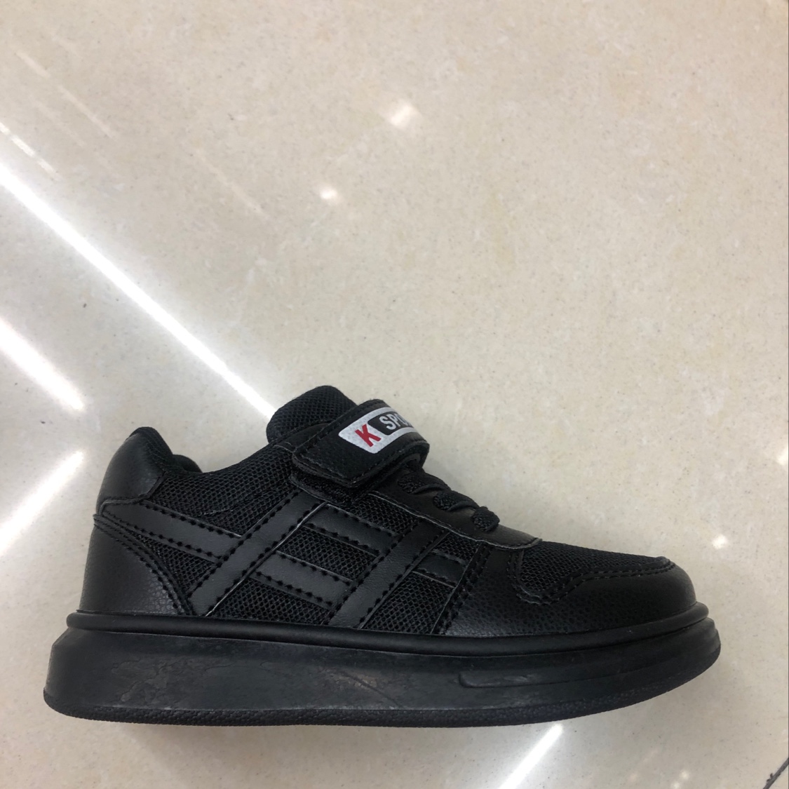 Sports Shoes Travel Shoes Children's Shoes Casual Shoes