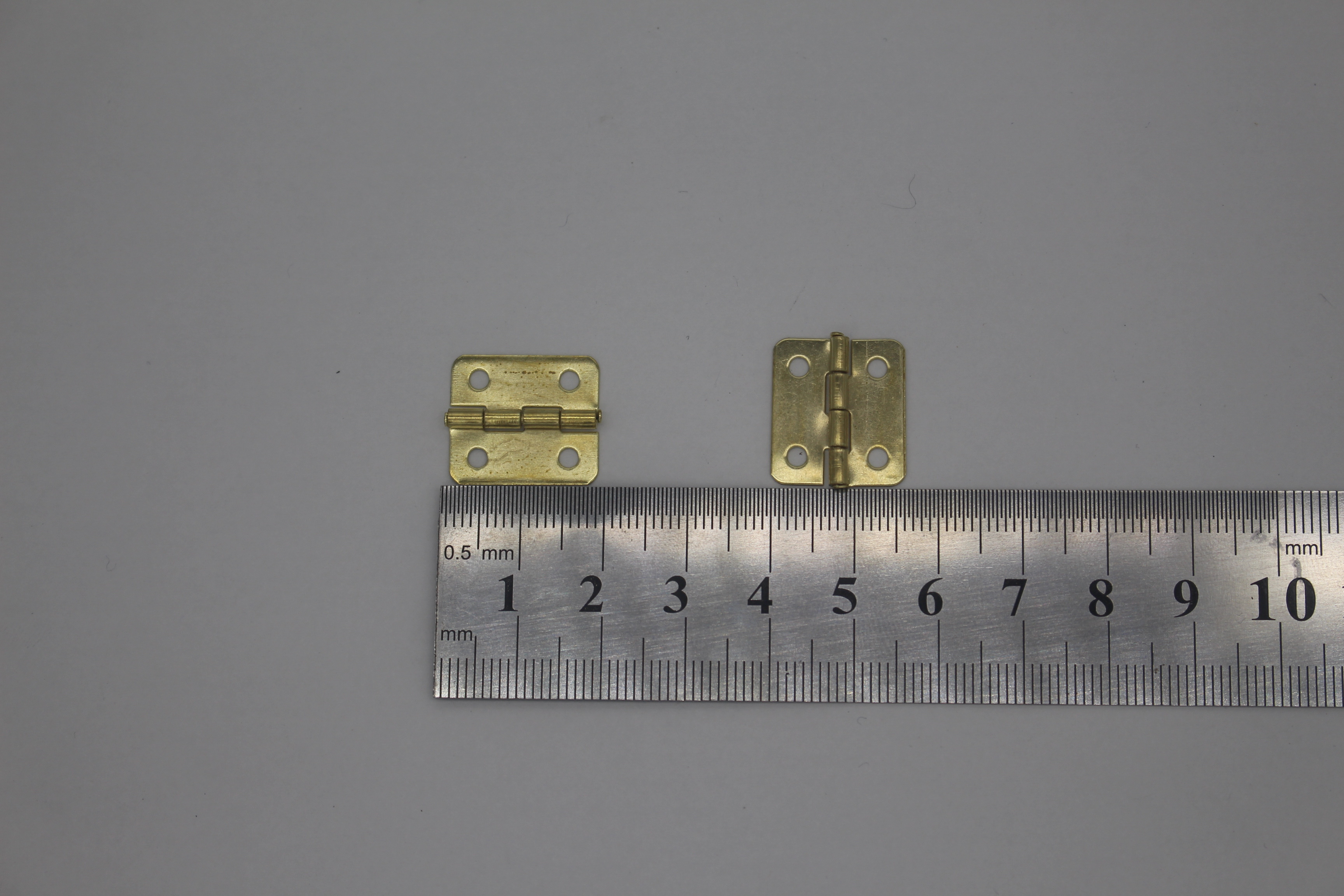 6Min Rounded Hinge (Yellow) 2000 Pieces/Pack, 1 Pack For Sale details Picture