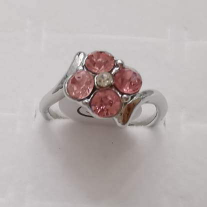 Pink rhinestone four-diamond alloy ring